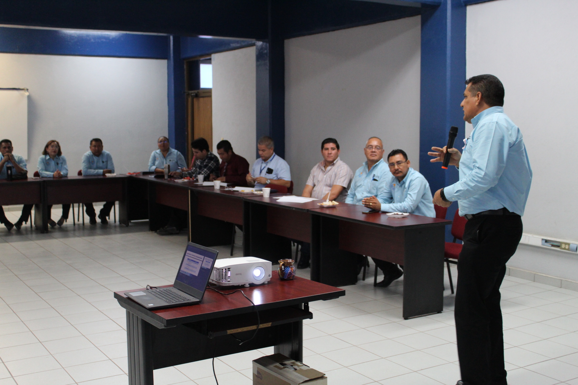 Presentación del programa “El ITHUA en tu escuela” a directores de instituciones de nivel medio superior de la región