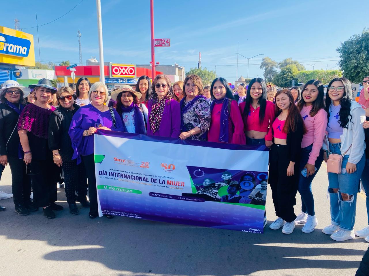 Estudiantes del TecNM Huatabampo se unen a la Marcha Conmemorativa por el Día Internacional de la Mujer