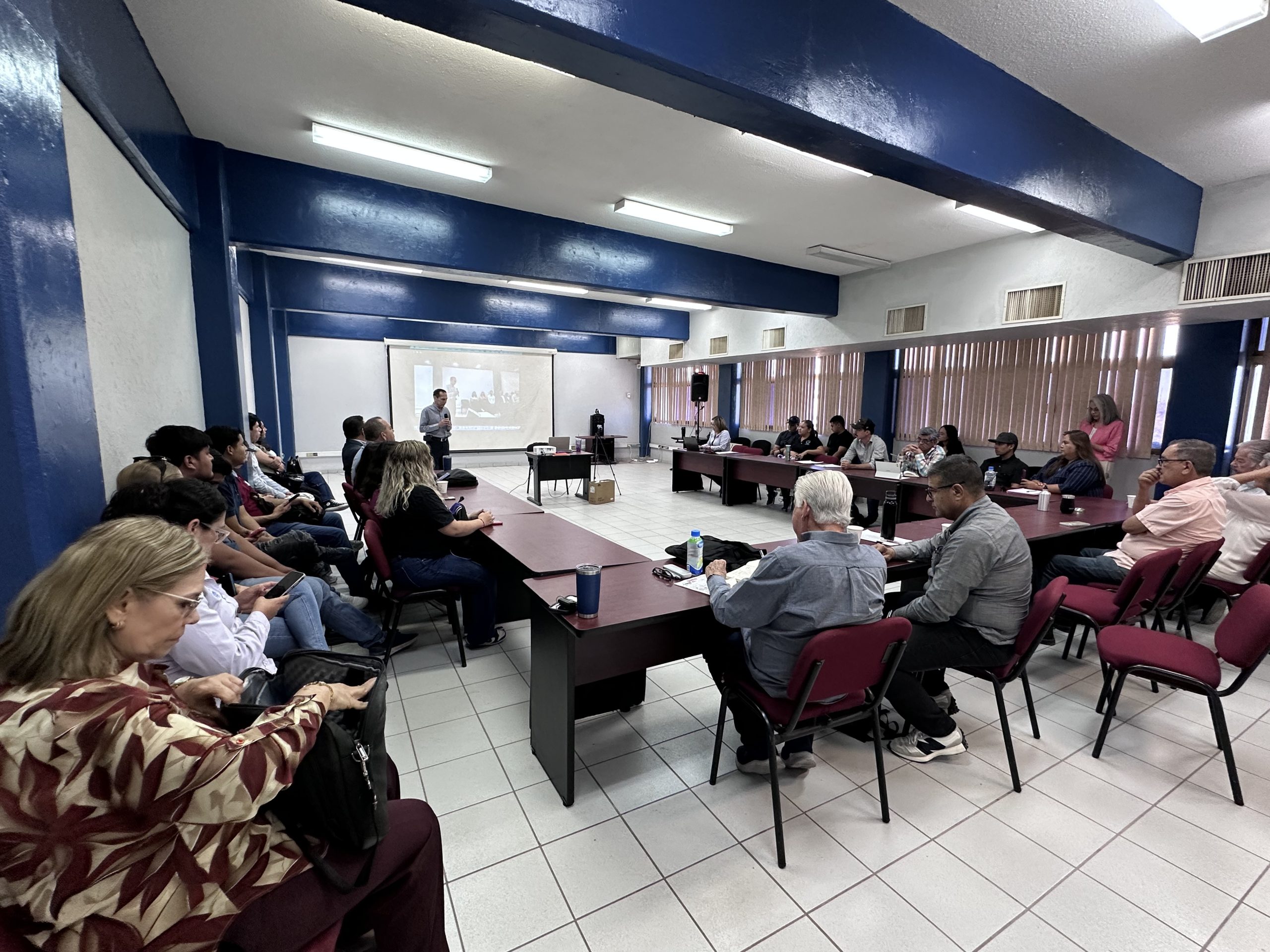 Taller de Planeación Estratégica para el Capítulo de Huatabampo se lleva a cabo en el ITHUA