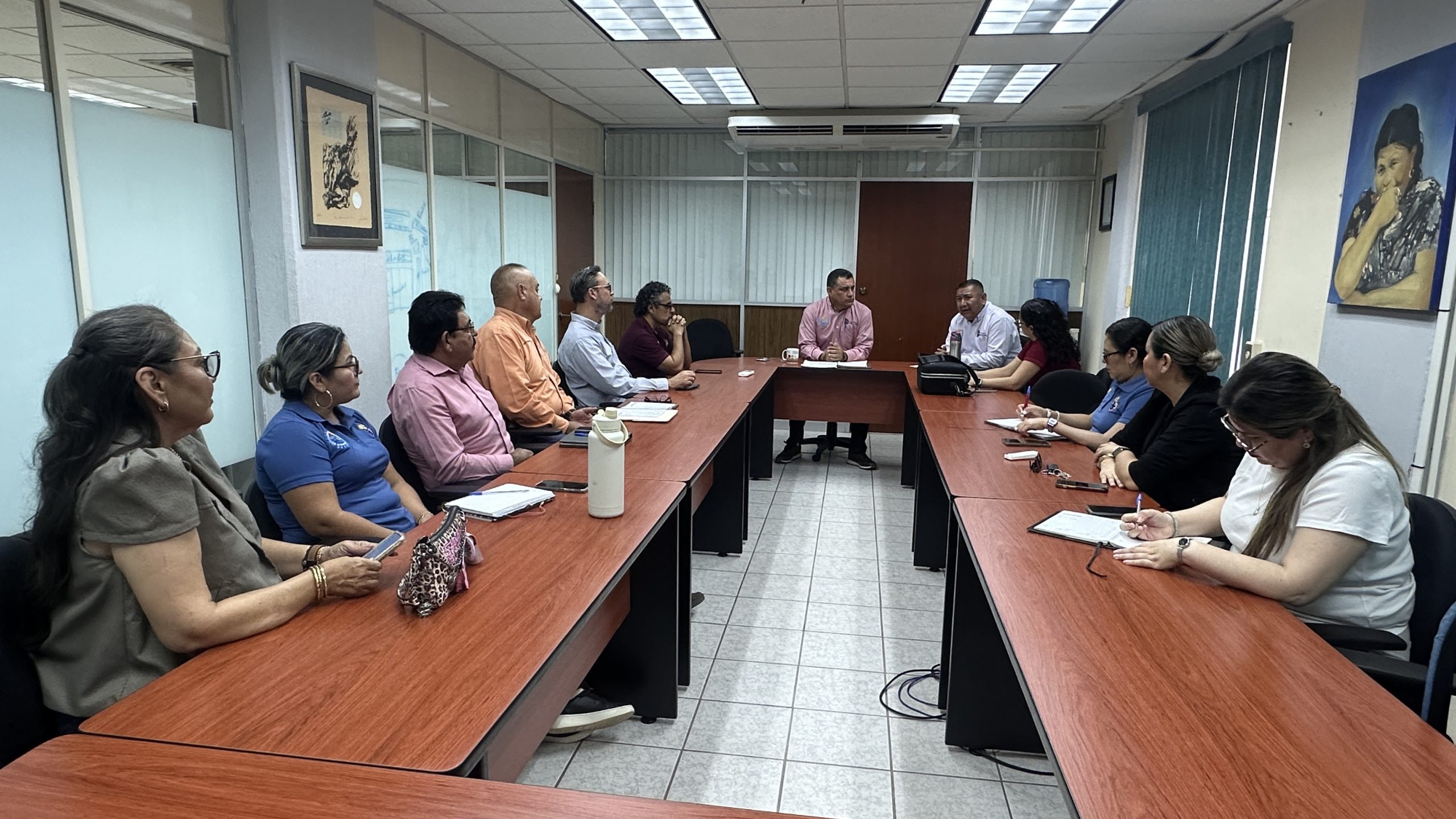 Director del ITHUA entrega nombramientos para la integración del órgano colegiado de investigación