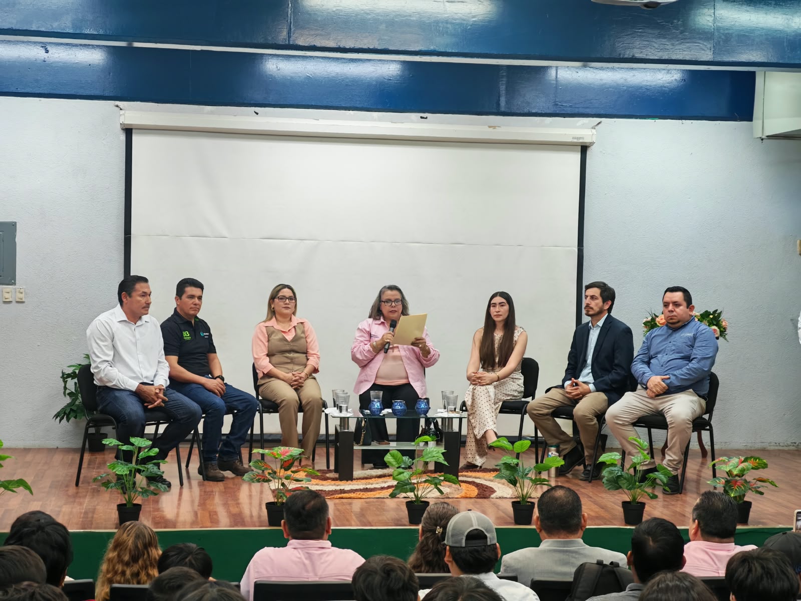 ITHUA realiza el foro “Del Tec al Mundo Profesional” en el marco de su 38 aniversario