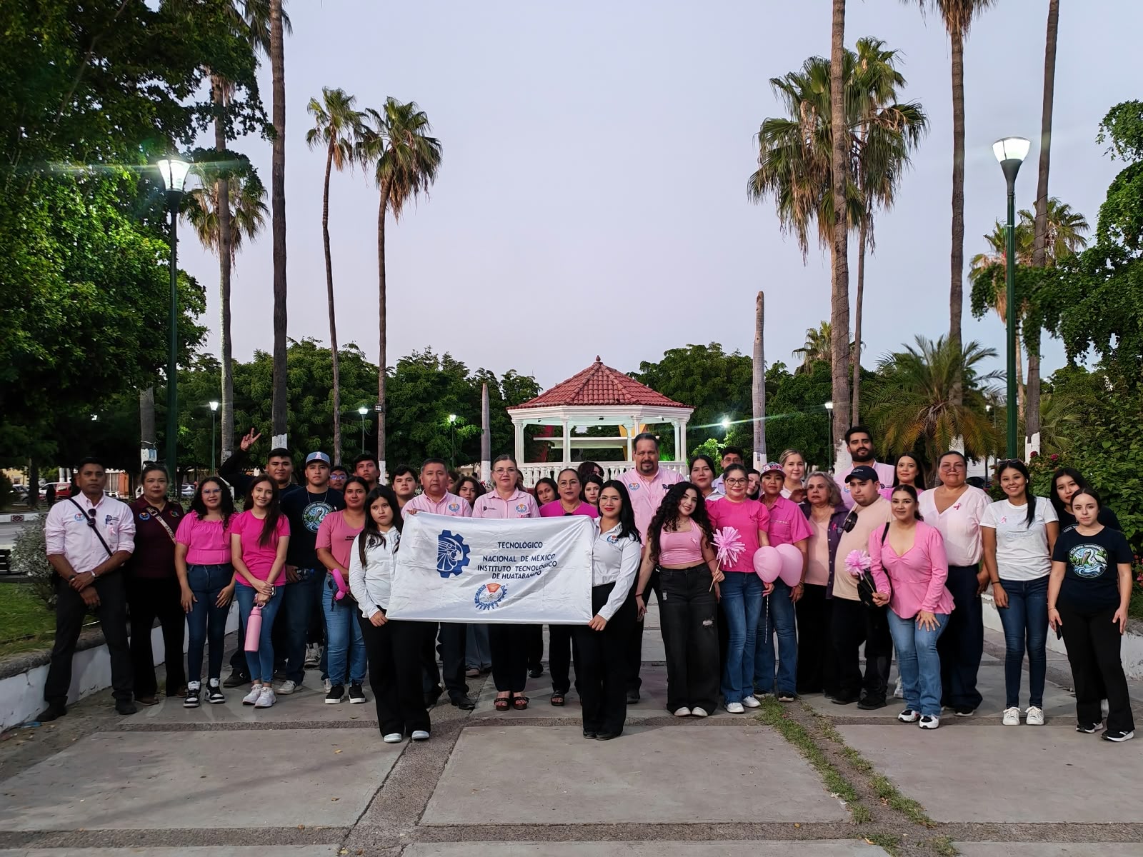 El ITHUA se suma a la Caminata Rosa por la prevención del cáncer de mama